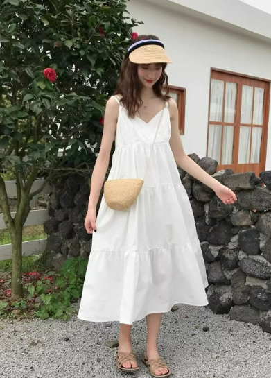 森系气质肌理感白色连衣裙2023夏法式温柔风甜美初恋茶歇长裙